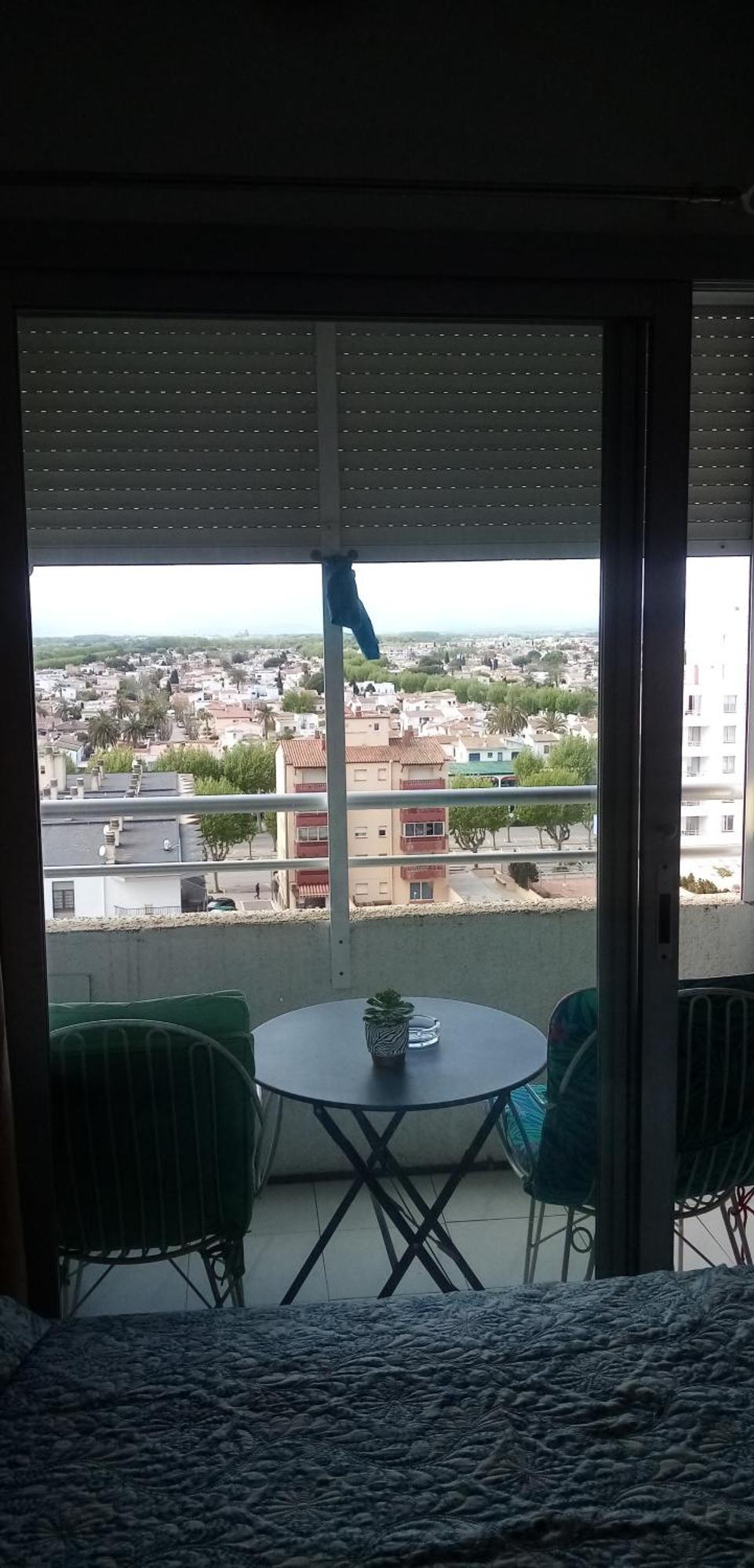A Perte De Vue Linge De Maison Fourni Ampuriabrava Exterior foto